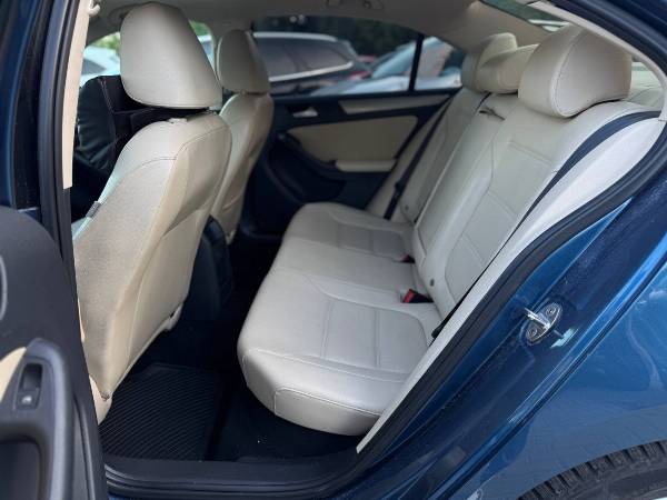 car Volkswagen Jetta id15406 photo #7
