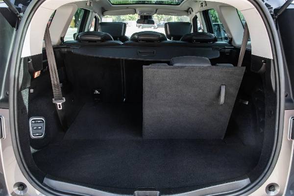car Renault Grand Scenic id15411 photo #19