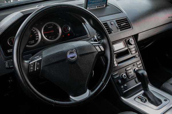 car Volvo XC90 id15412 photo #9