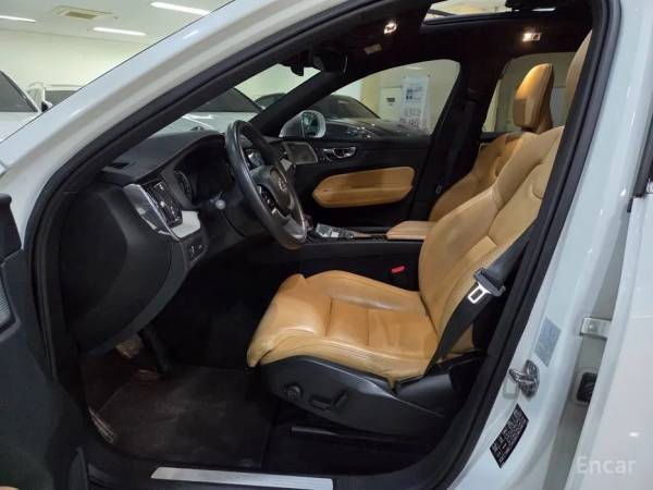 car Volvo XC60 id15469 photo #5