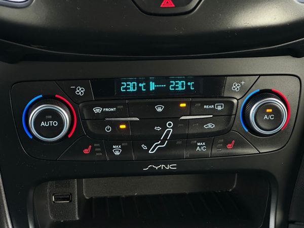 car Ford Focus id14328 photo #14