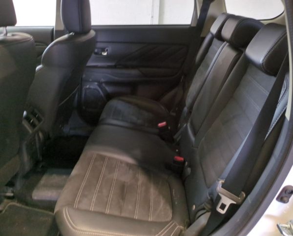 car Mitsubishi Outlander id14452 photo #8