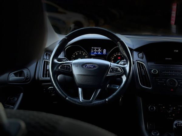 car Ford Focus id14655 photo #10