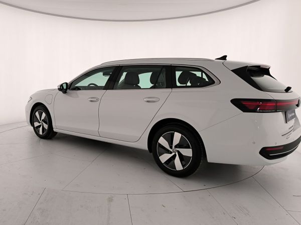car Volkswagen Passat id13057 photo #5