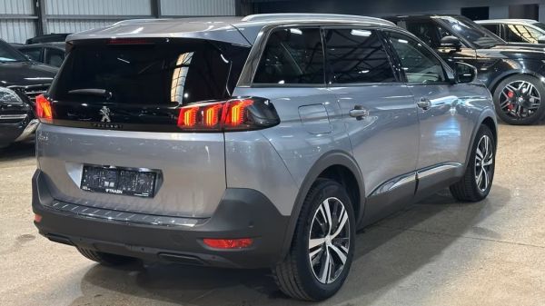 car Peugeot 5008 id13071 photo #3
