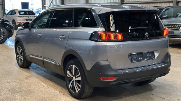 car Peugeot 5008 id13071 photo #4