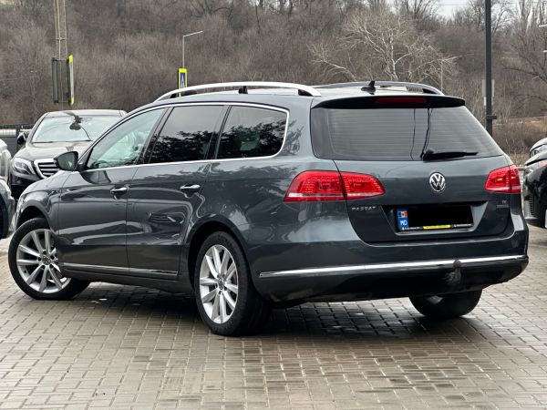 car Volkswagen Passat id13100 photo #4
