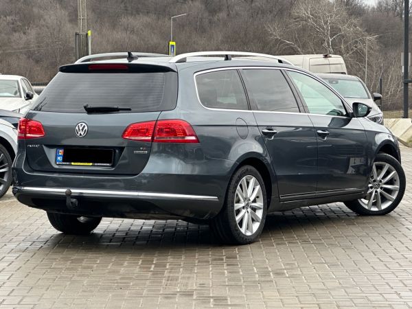 car Volkswagen Passat id13100 photo #2
