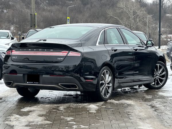 car Lincoln MKZ id13199 photo #2