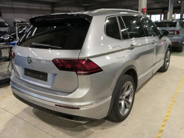car Volkswagen Tiguan id13231 photo #3
