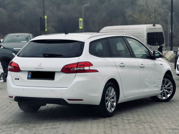 car Peugeot 308 id13245 photo #2