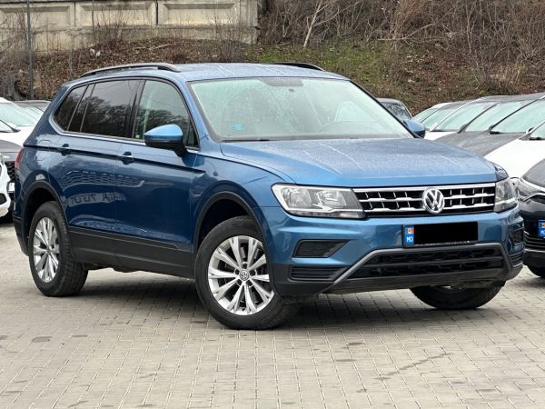 car Volkswagen Tiguan id13272 photo #3