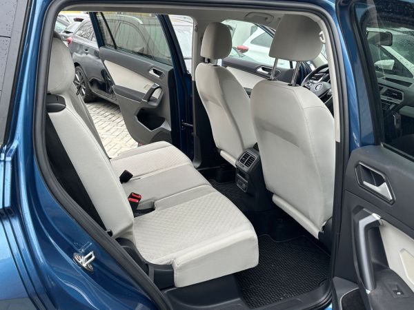 car Volkswagen Tiguan id13272 photo #8