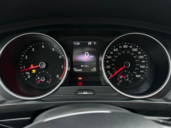car Volkswagen Tiguan id13272 photo #12