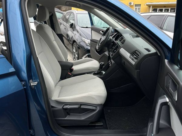 car Volkswagen Tiguan id13272 photo #6