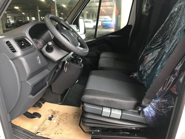 car Renault Master id13283 photo #7