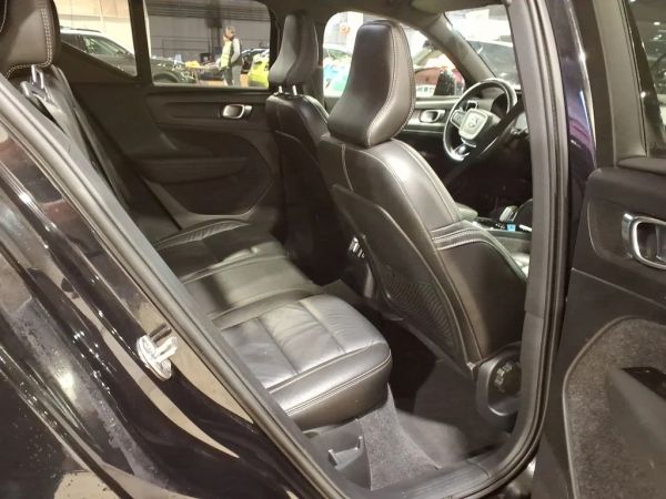 car Volvo XC40 id13385 photo #8