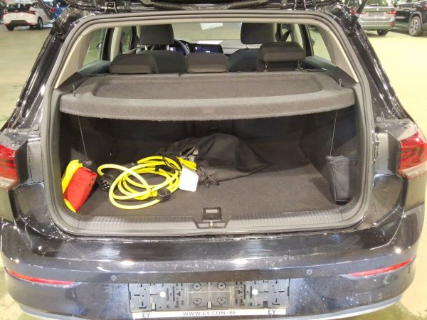 car Volkswagen Golf id13517 photo #11