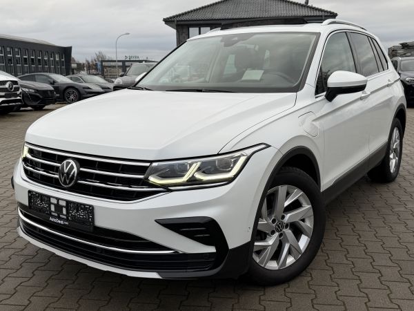 car Volkswagen Tiguan id13554 main photo