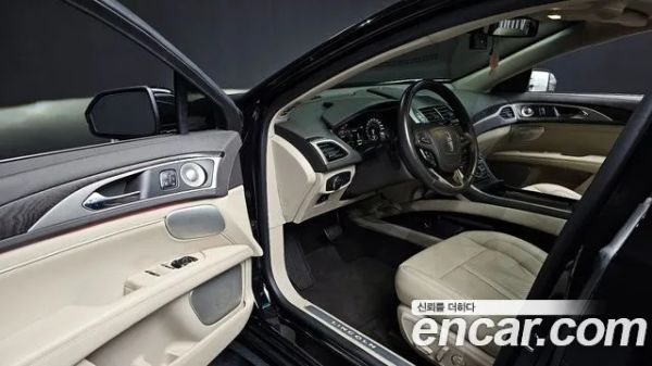 car Lincoln MKZ id13561 photo #9