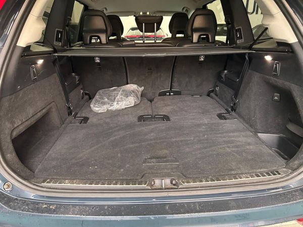 car Volvo XC90 id13655 photo #11