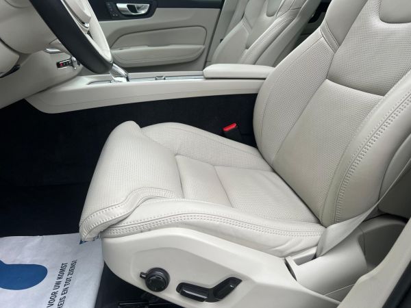 car Volvo XC60 id13660 photo #7
