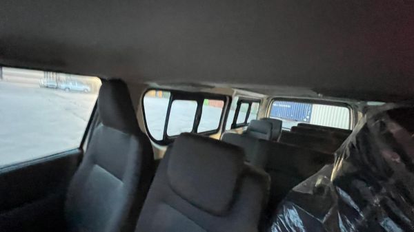 car Toyota Hiace id13669 photo #7