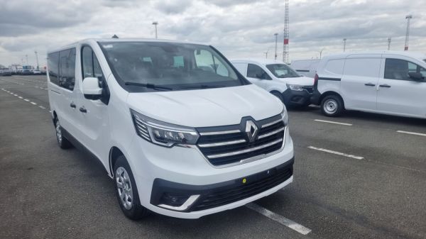 car Renault Trafic id13672 photo #4