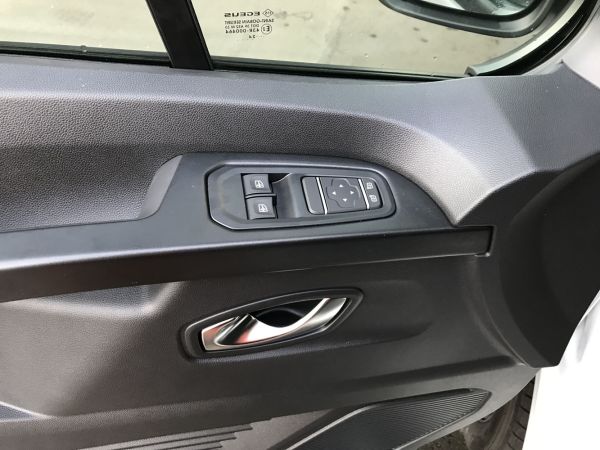 car Renault Trafic id13672 photo #15