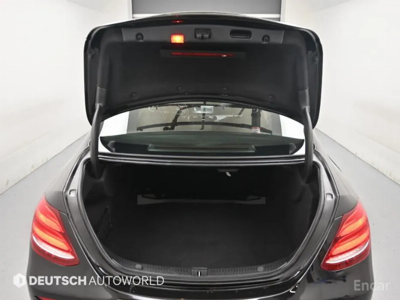 car Mercedes E-Class id263523 photo #19