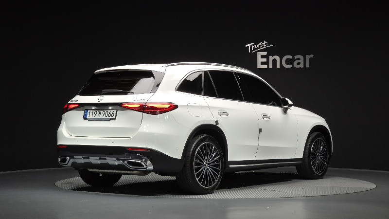 car Mercedes GLC id264003 photo #2
