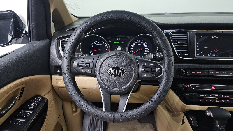 car KIA Carnival id266292 photo #14