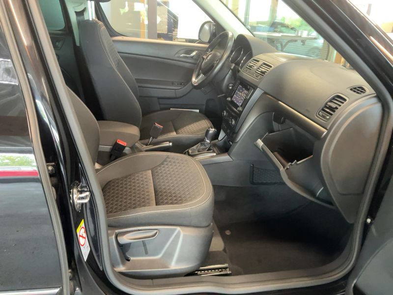 car Skoda Yeti id266724 photo #11