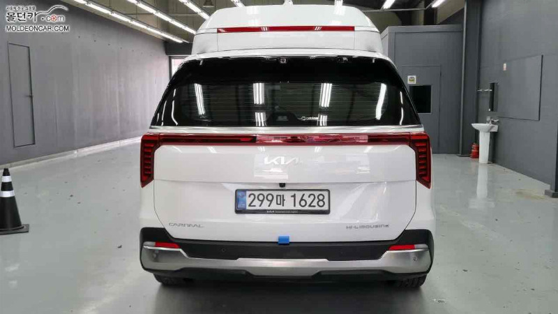 car KIA Carnival id267851 photo #4