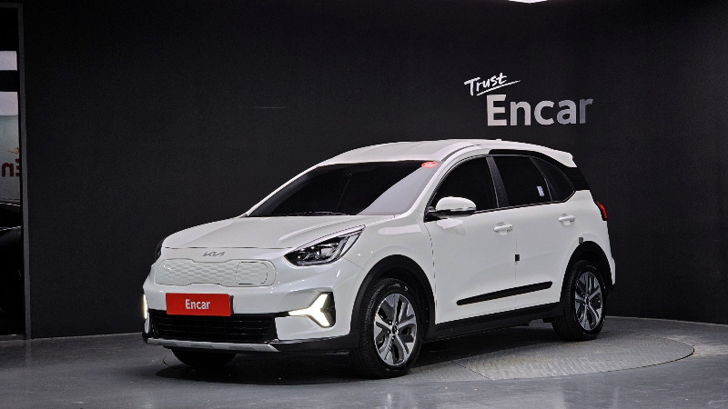 car KIA Niro id270597 main photo