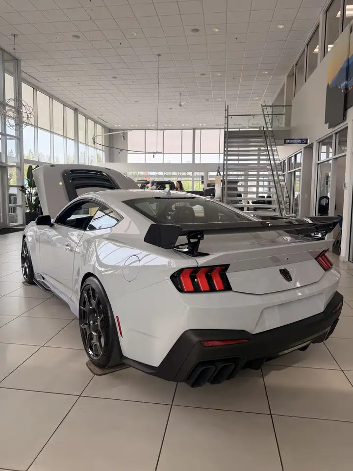 car Ford Mustang id270901 photo #3