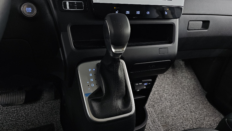 car Hyundai Staria id271163 photo #9