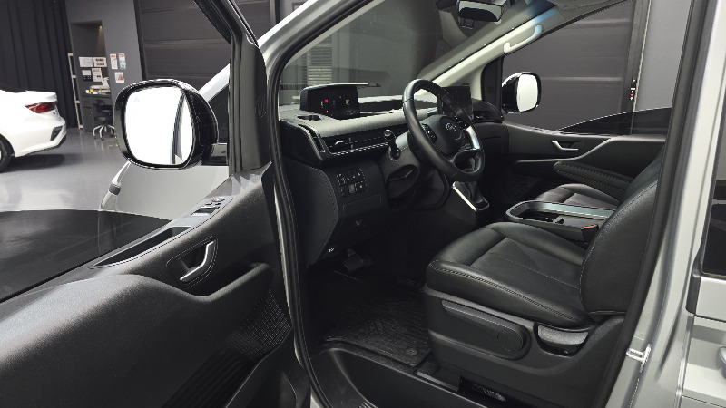 car Hyundai Staria id271200 photo #10
