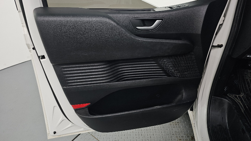car Hyundai Staria id271337 photo #24