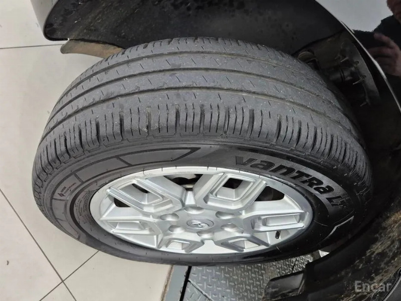 car Hyundai Staria id271474 photo #9