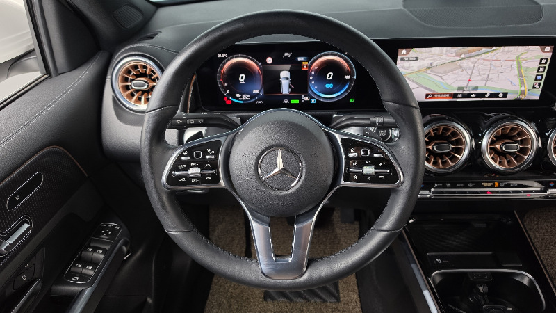 car Mercedes EQB id272861 photo #13