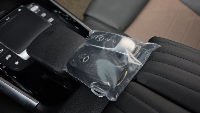 car Mercedes EQB id272861 photo #15