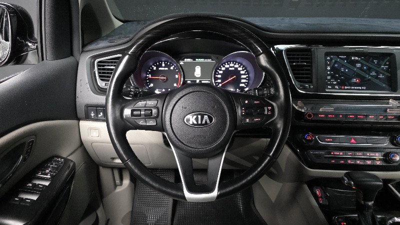 car KIA Carnival id272983 photo #13