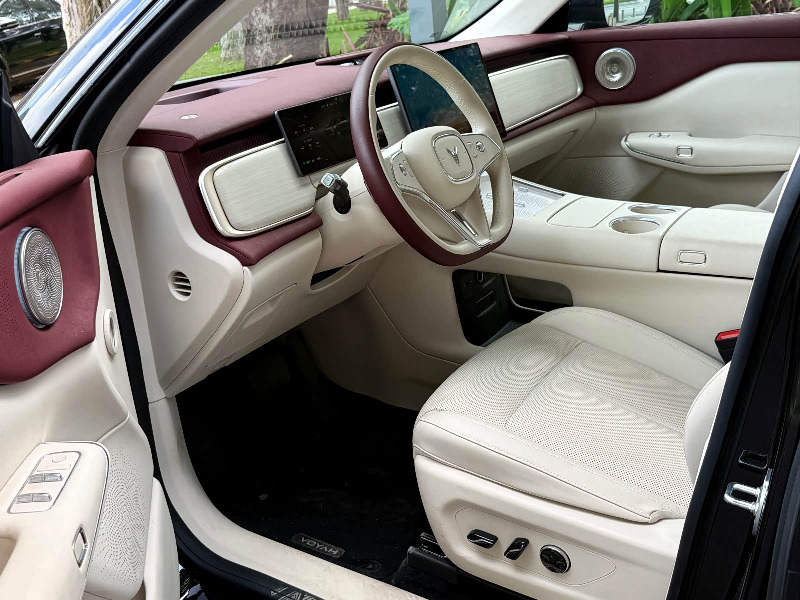 car Voyah Dream id274070 photo #4