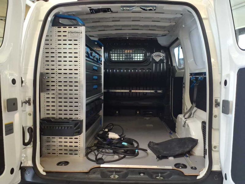 car Nissan NV200 id275832 photo #5