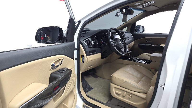 car KIA Carnival id277373 photo #10
