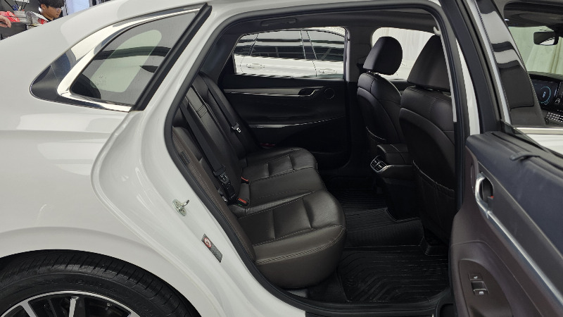 car Hyundai Grandeur id280006 photo #12