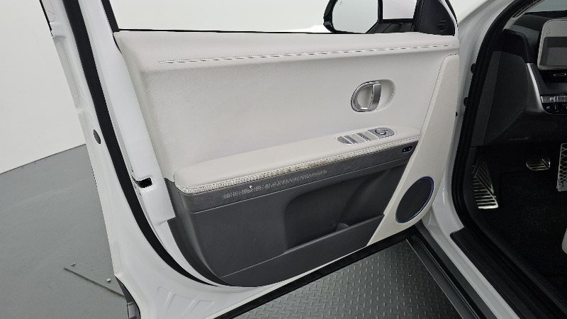 car Hyundai IONIQ 5 id280324 photo #24