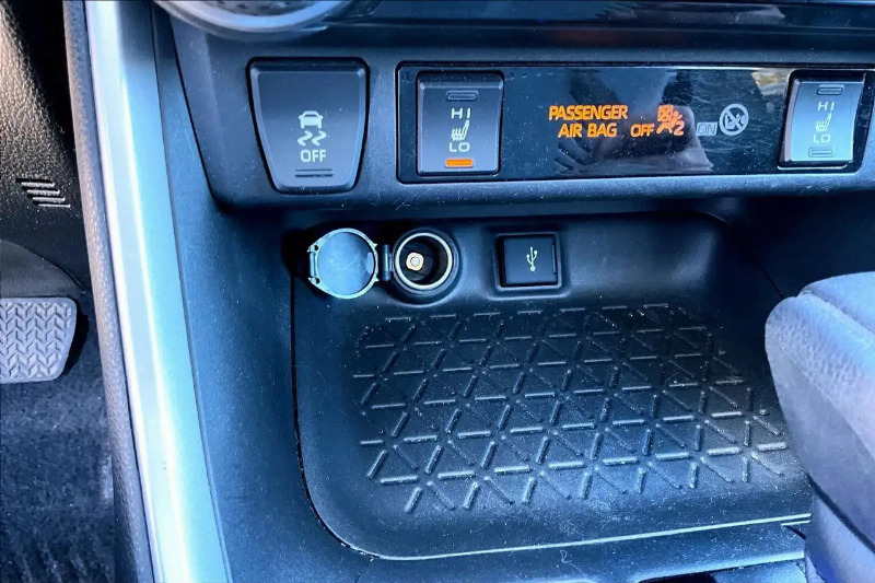 car Toyota Rav 4 id281345 photo #18
