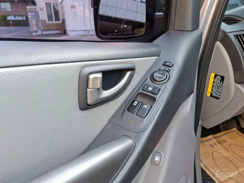 car Hyundai Grand Starex id281691 photo #16